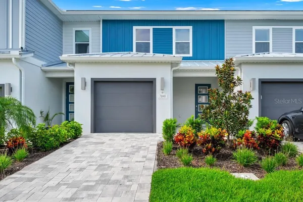 $2,850 | 7846 Spectrum Drive, Reunion, FL 34747