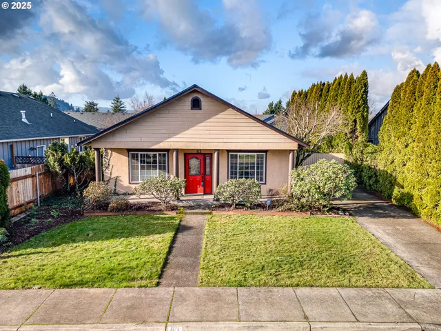 $459,900 | 83 Sunday Drive, Creswell, OR 97426