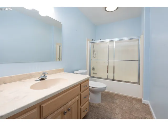 $459,900 | 83 Sunday Drive, Creswell, OR 97426