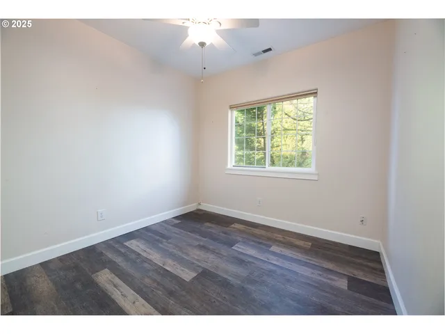 $459,900 | 83 Sunday Drive, Creswell, OR 97426