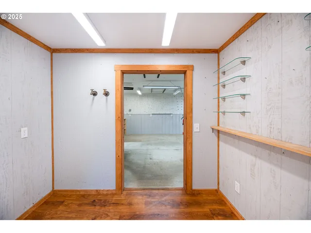 $459,900 | 83 Sunday Drive, Creswell, OR 97426