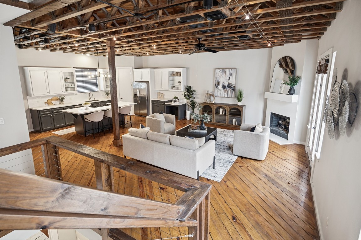 910 Malone Street, Unit 104 Houston, TX 77007 - Photo 27 of 44 Alternate view of Living area, as we head to third floor