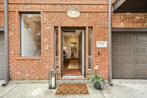 $499,900 | 910 Malone Street, Unit 104, Houston, TX 77007