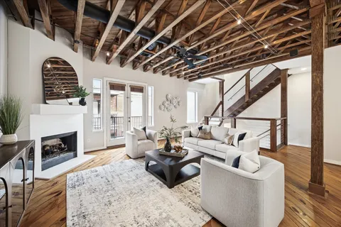 $499,900 | 910 Malone Street, Unit 104, Houston, TX 77007