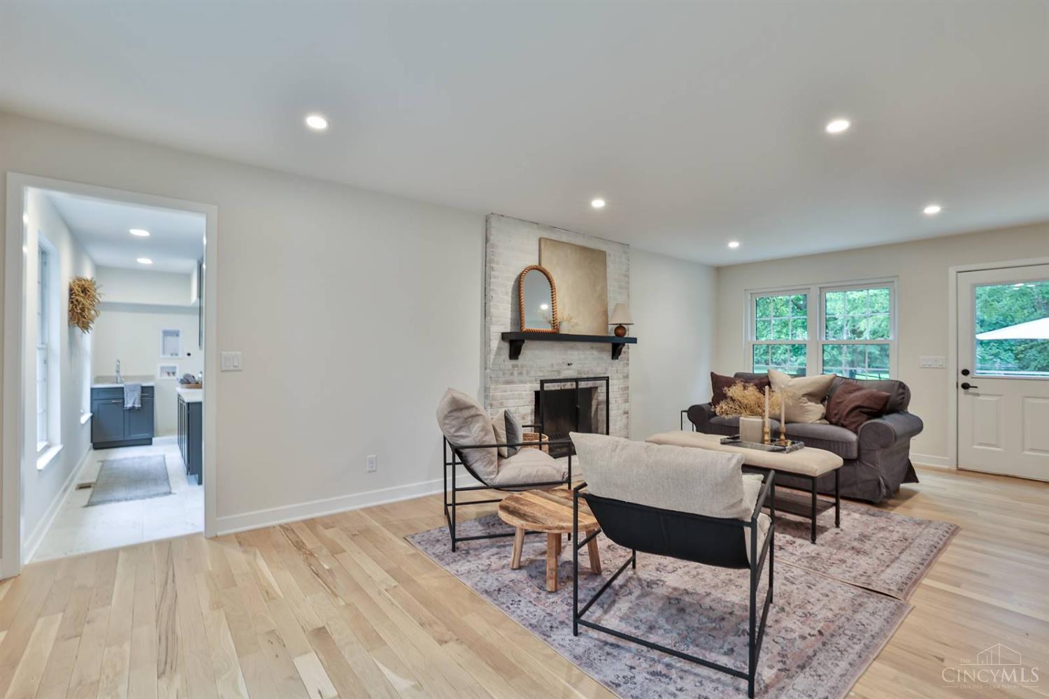 8765 Weller Road Cincinnati, OH 45249 - Photo 11 of 63