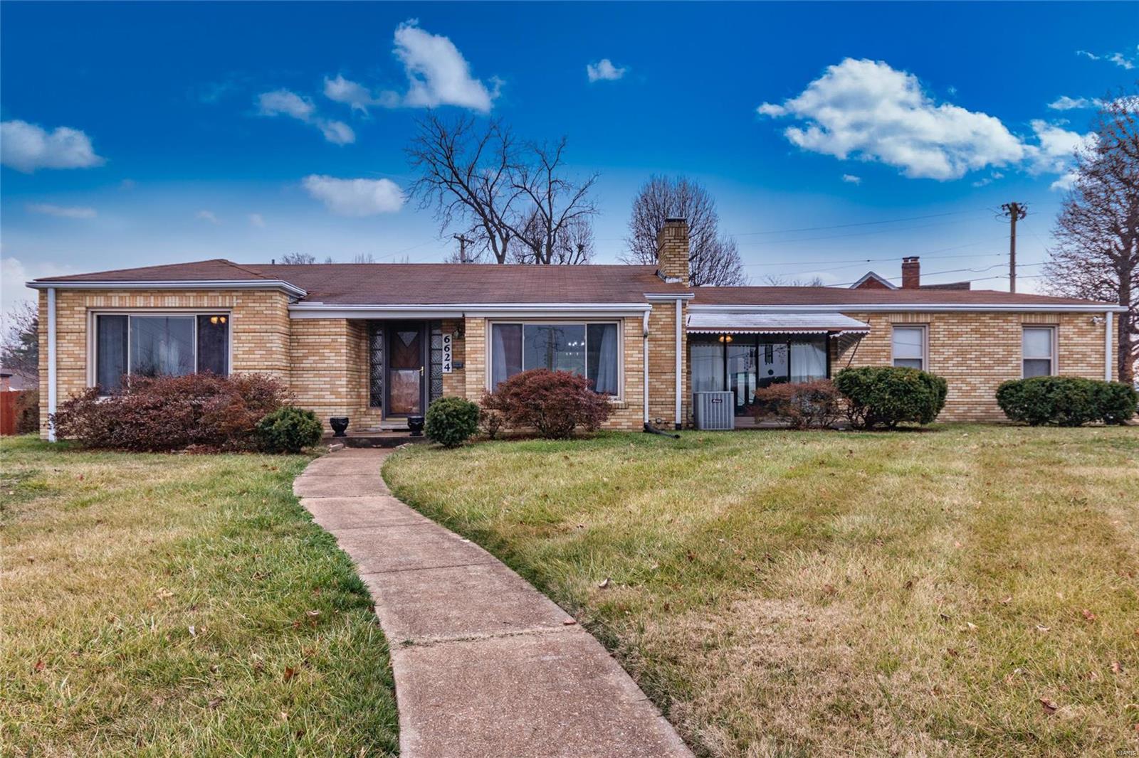 6624 Heege Road St. Louis, MO 63123 - Photo 1 of 32 Gallery Image 1