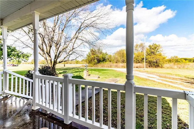 $448,000 | 10368 Northwest Hwy O, Blairstown, MO 64726