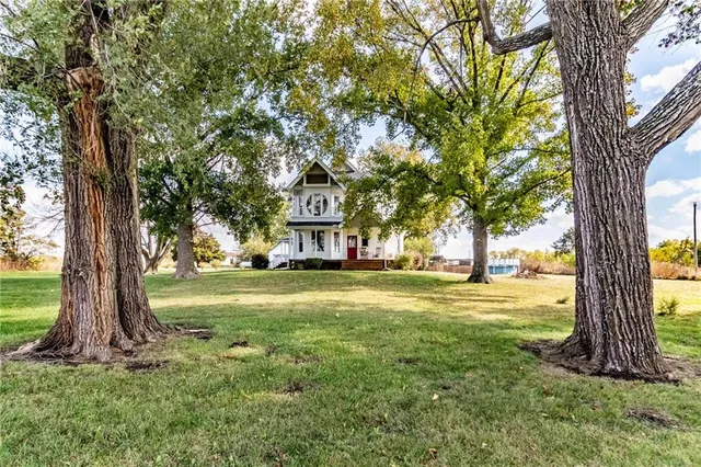 $448,000 | 10368 Northwest Hwy O, Blairstown, MO 64726