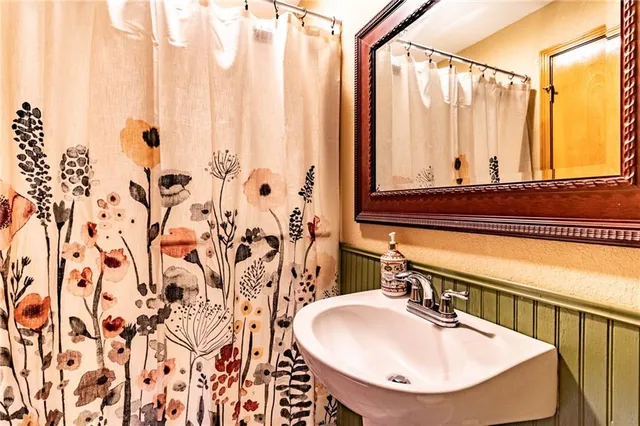 $448,000 | 10368 Northwest Hwy O, Blairstown, MO 64726