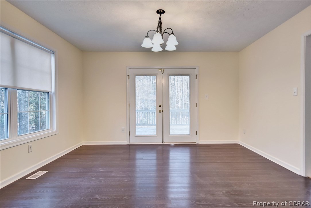 3401 Enos Road Gloucester, VA 23061 - Photo 10 of 34 Dining RM