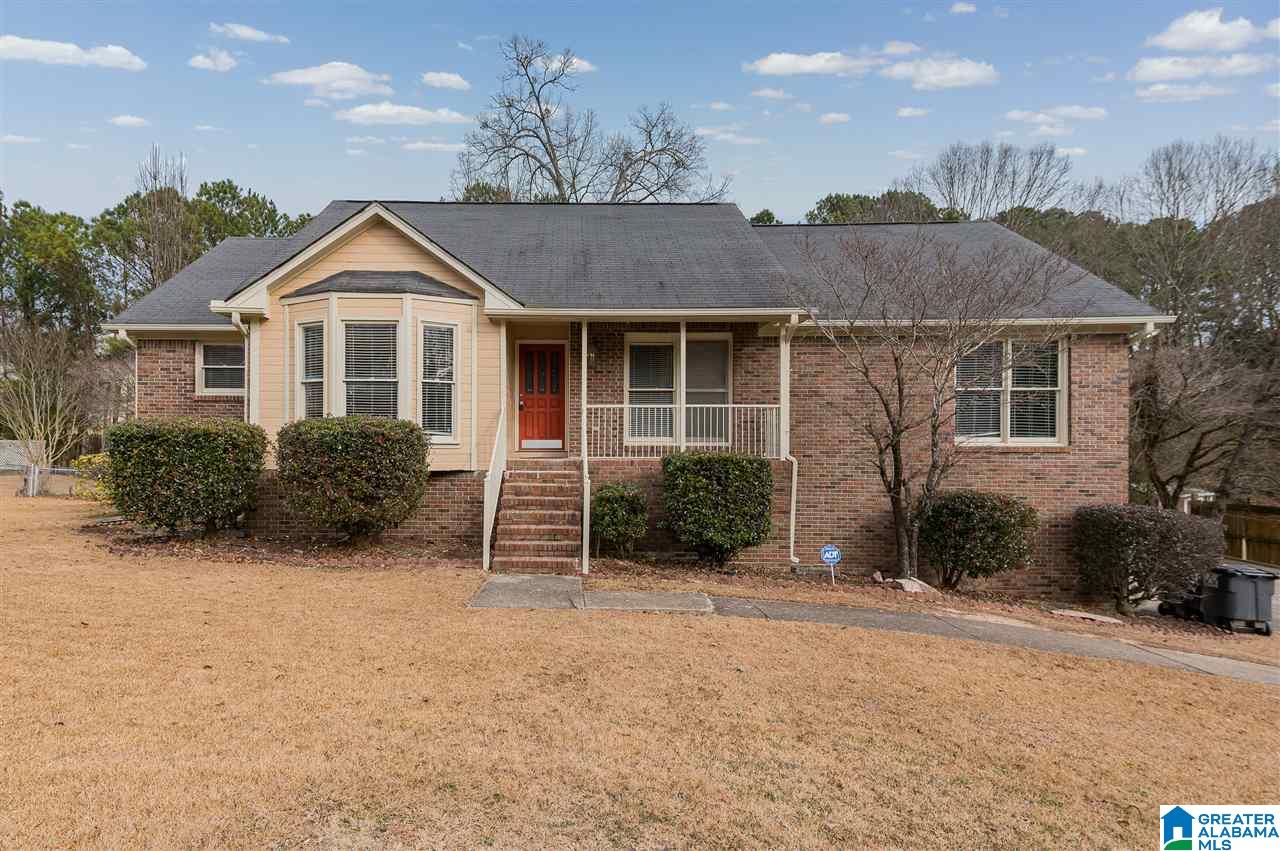5955 Mockingbird Lane Pinson, AL 35126 - Photo 2 of 34