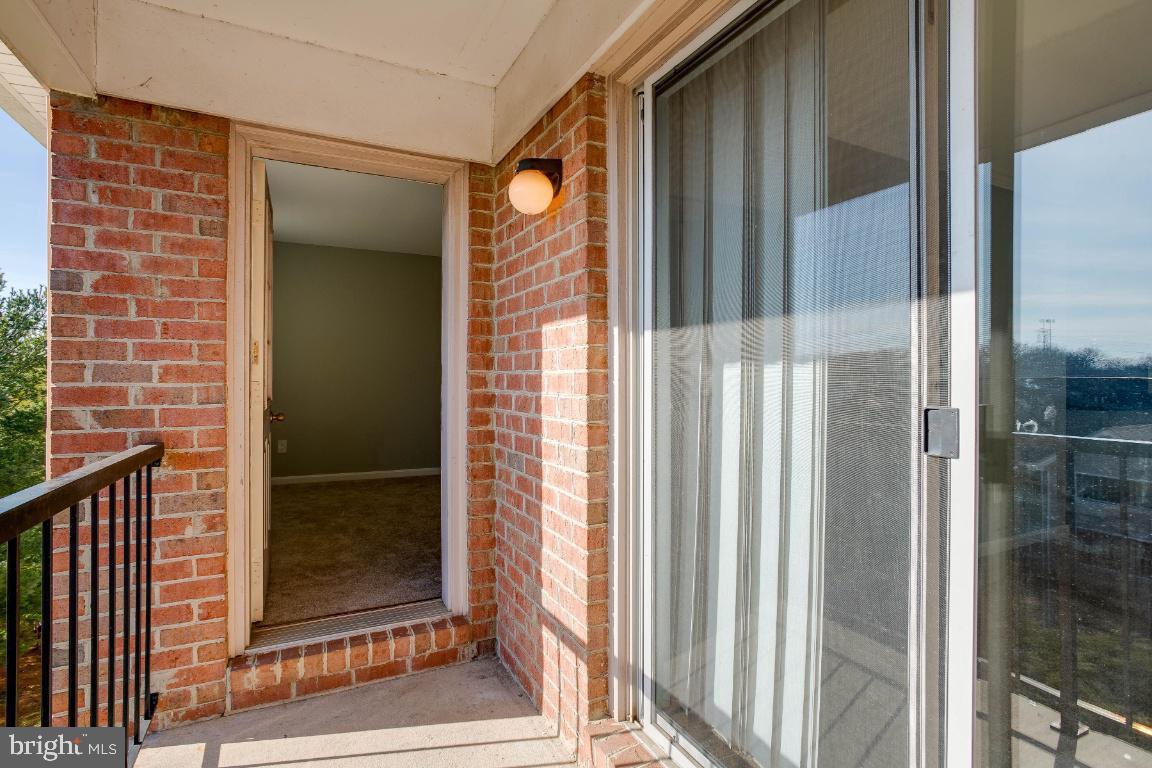 14801 Rydell Road, Unit 303 Centreville, VA 20121 - Photo 1 of 23