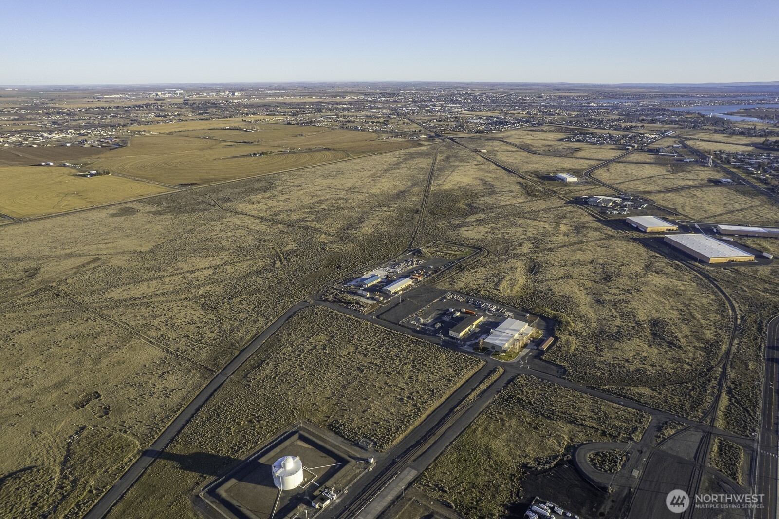 0 Nna I Road Northeast Moses Lake, WA 98837 - Photo 9 of 12 an aerial view of beach and ocean