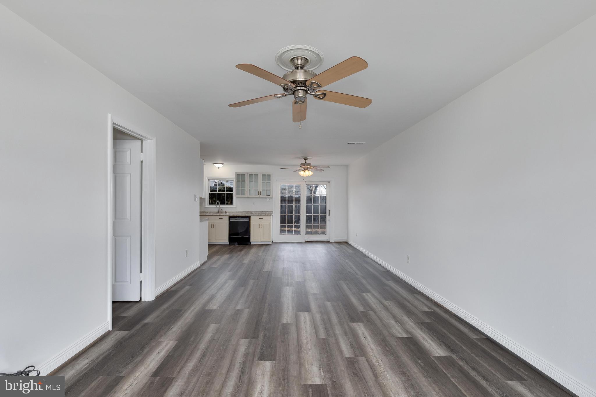 4114 Lees Corner Road Chantilly, VA 20151 - Photo 3 of 24