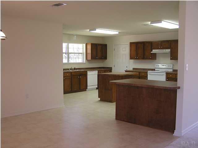 6708 Bryant Road Navarre, FL 32566 - Photo 5 of 10 Gallery Image 5