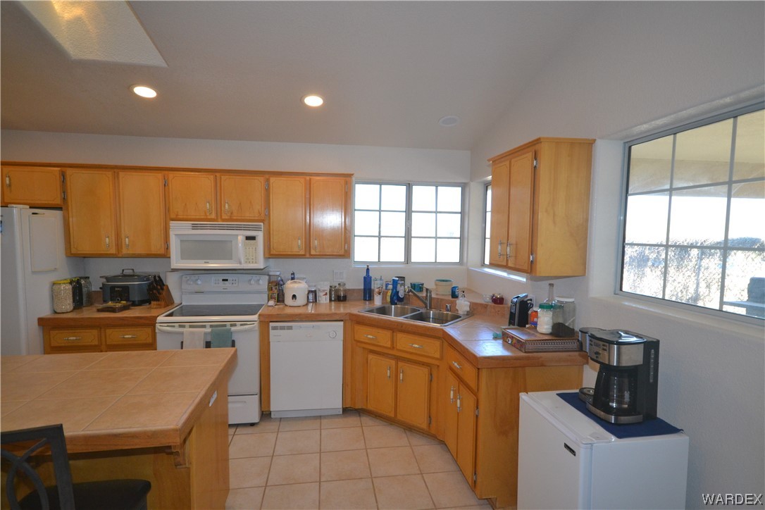 3810 Colorado Road Golden Valley, AZ 86413 - Photo 9 of 50 Gallery Image 9