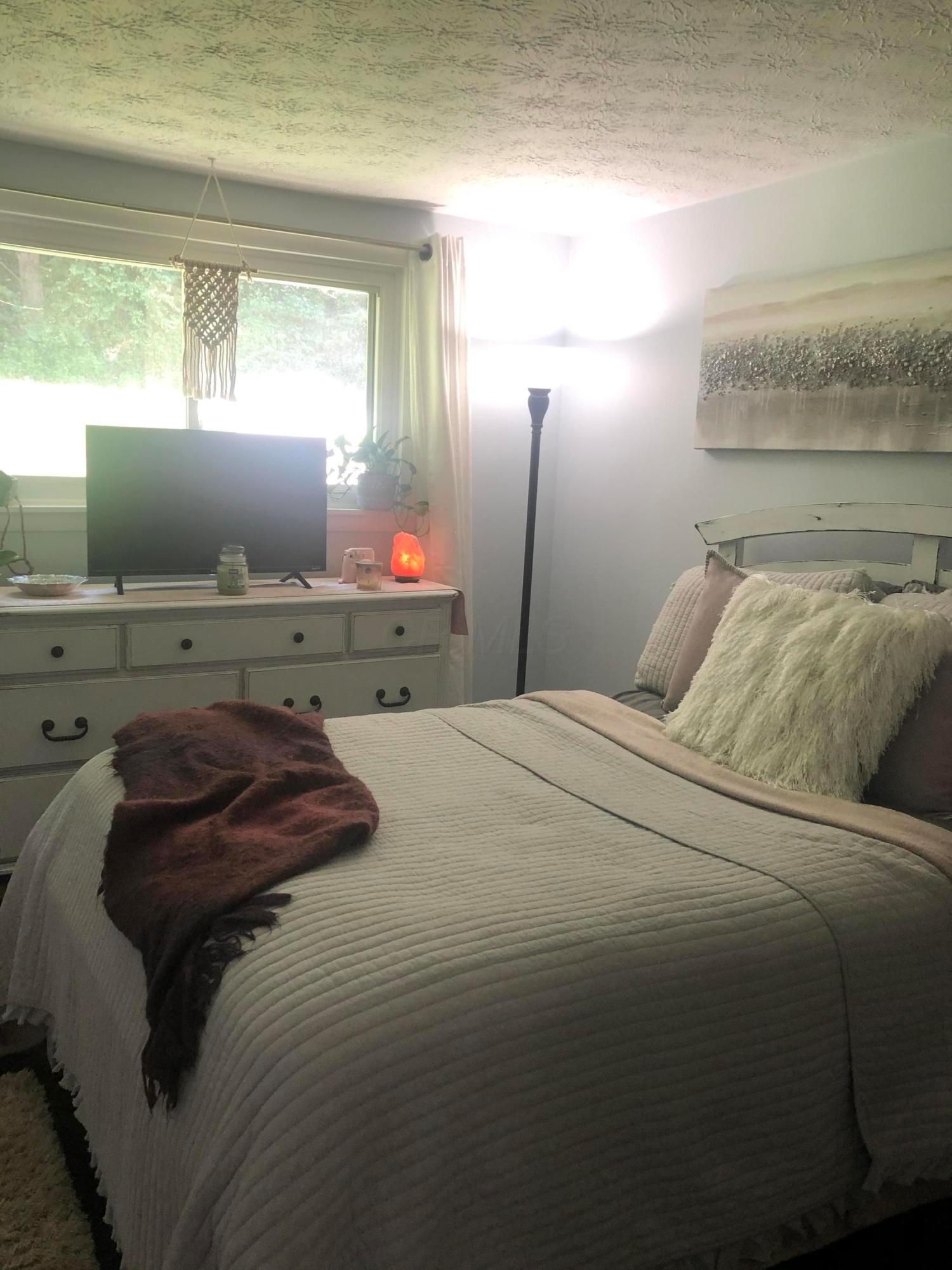 745 Blue Valley Road Southeast Lancaster, OH 43130 - Photo 17 of 29 Gallery Image 17