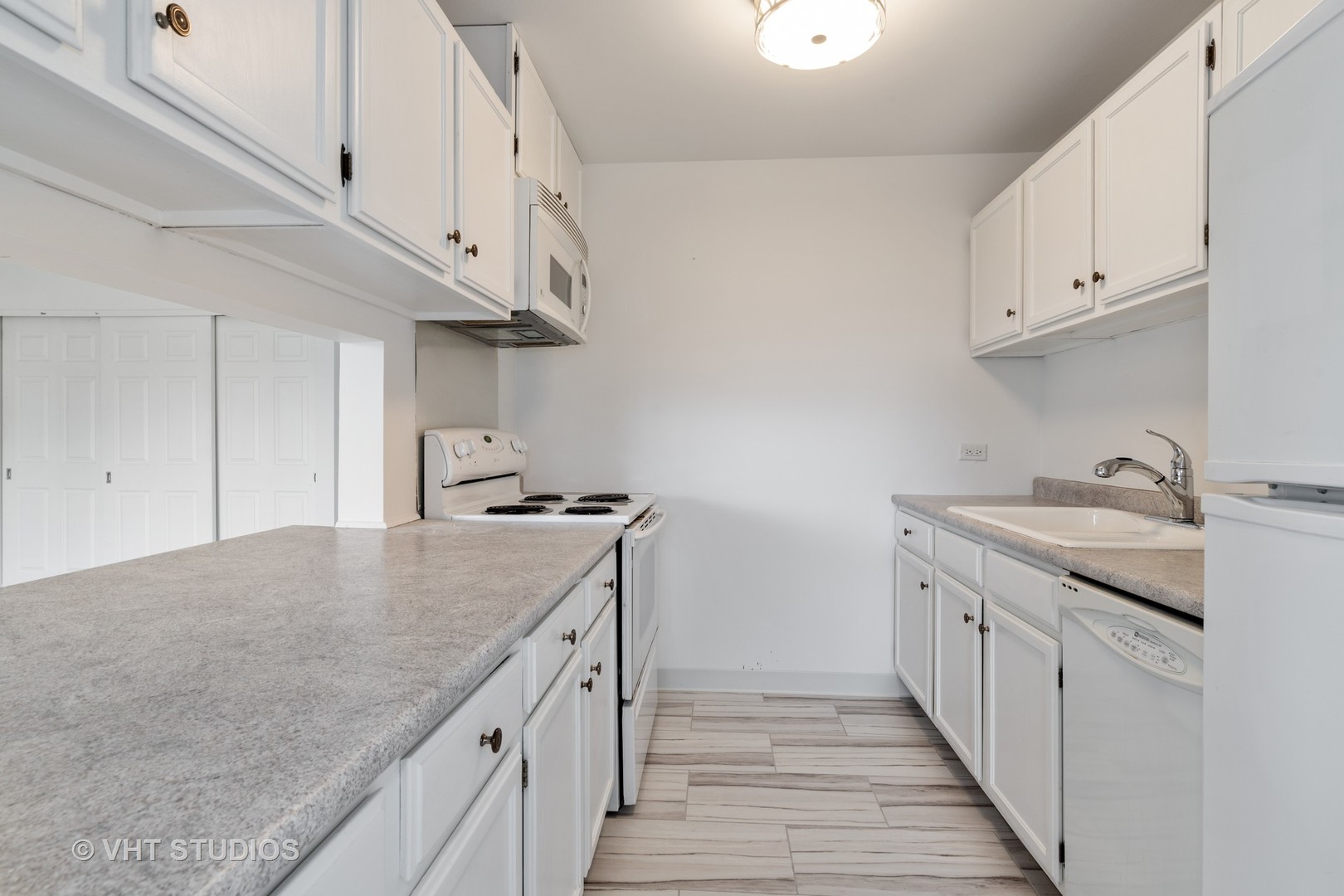 3275 Kirchoff Road, Unit 336 Rolling Meadows, IL 60008 - Photo 6 of 12
