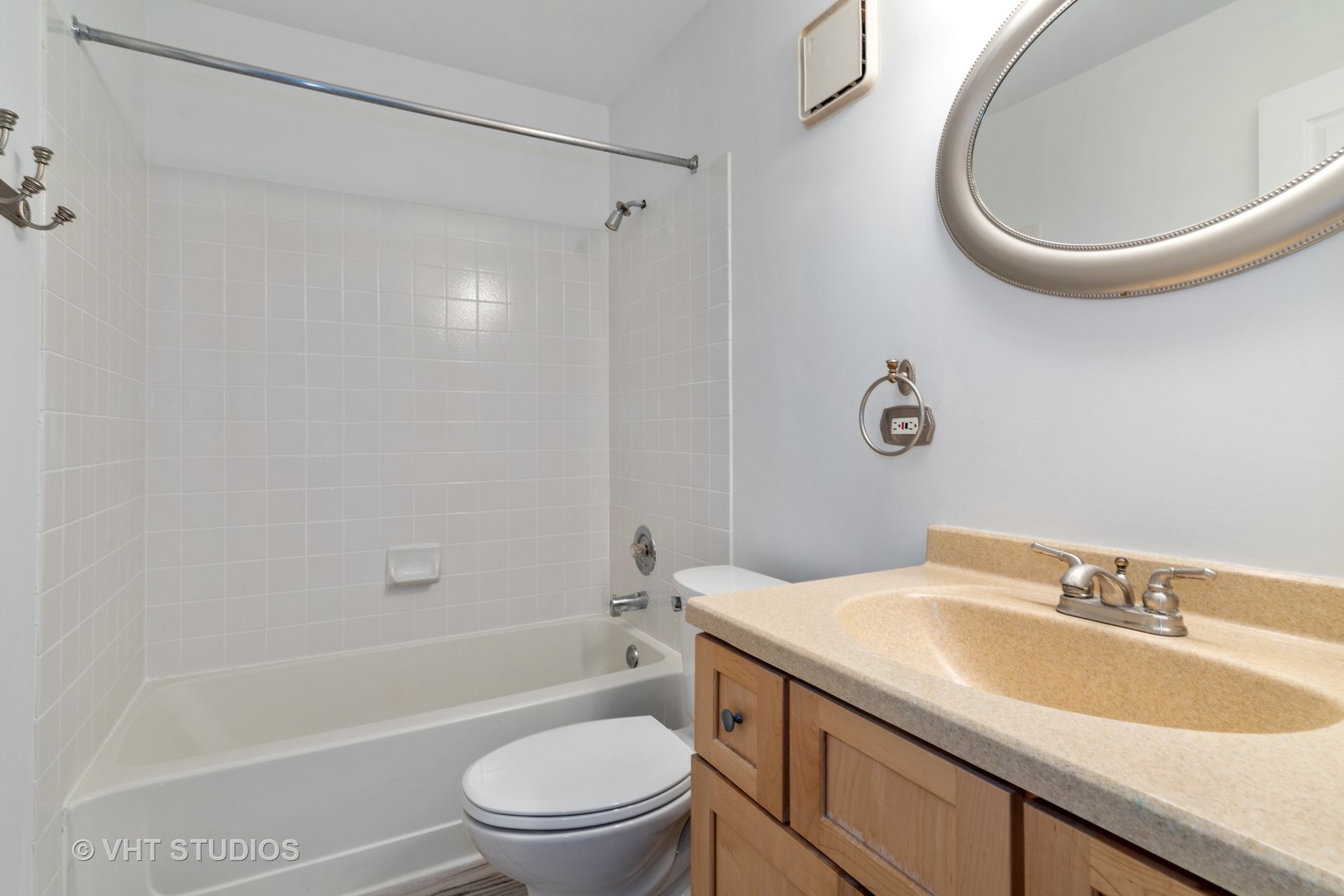 3275 Kirchoff Road, Unit 336 Rolling Meadows, IL 60008 - Photo 10 of 12