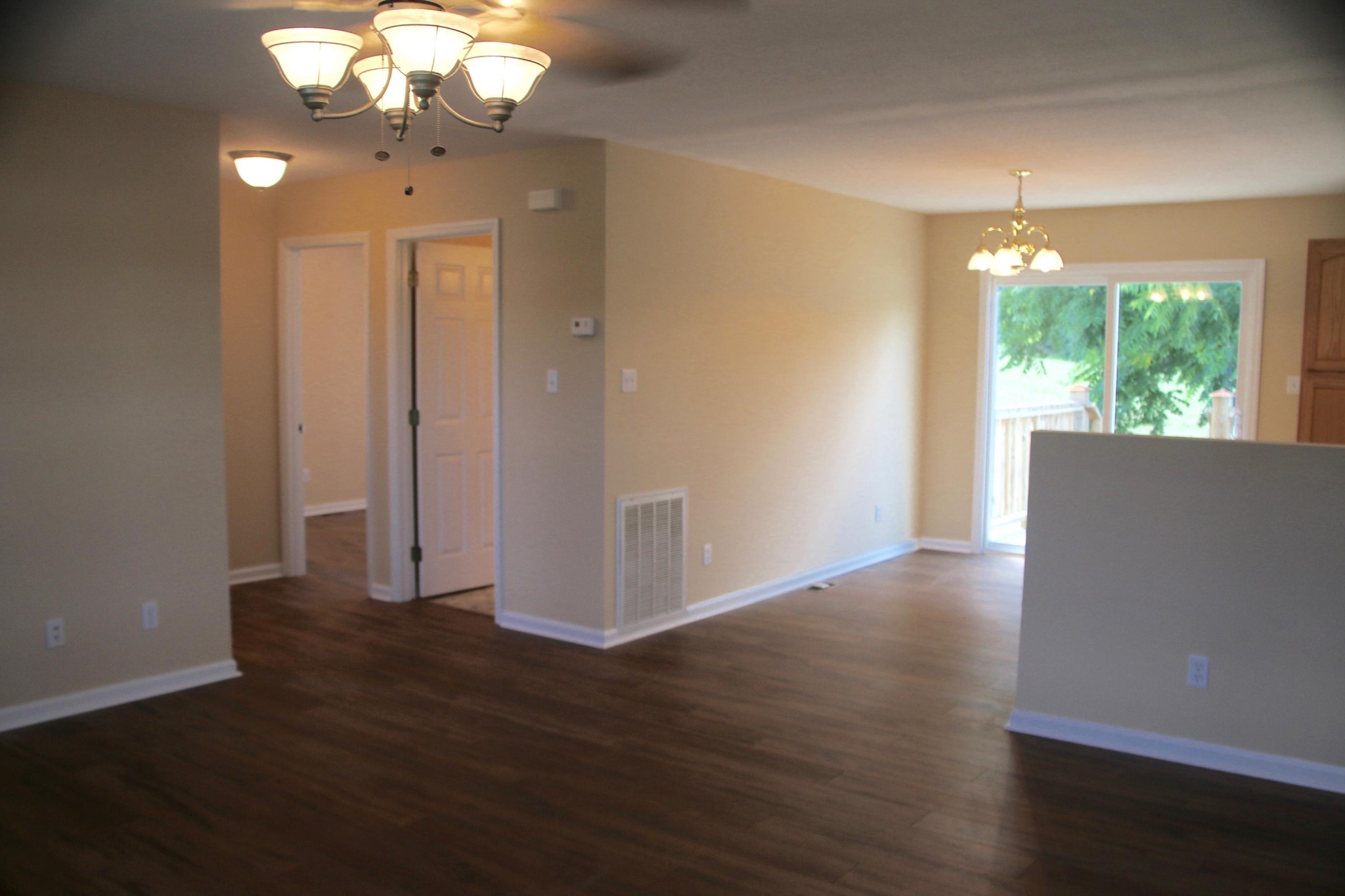 2418 Grant Road Mascot, TN 37806 - Photo 5 of 21 Gallery Image 5