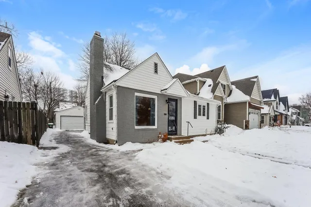 $2,795 | 5928 York Avenue South, Edina, MN 55410