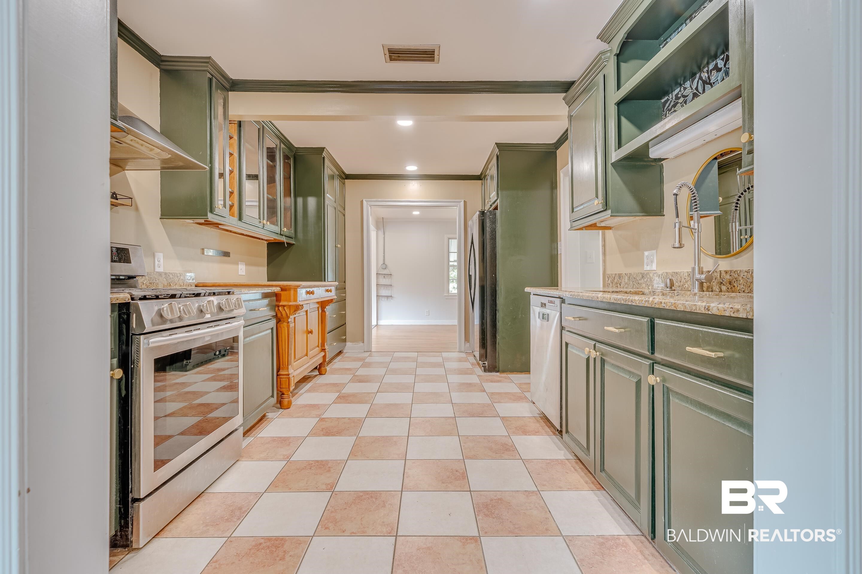 167 Seminole Street Mobile, AL 36606 - Photo 14 of 47