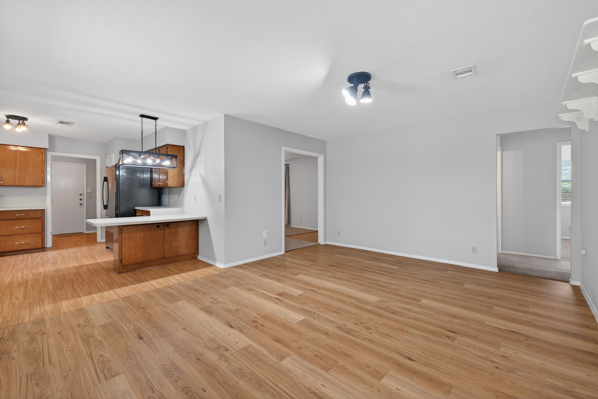 615 Old Manchaca Road Austin, TX 78748 - Photo 8 of 40