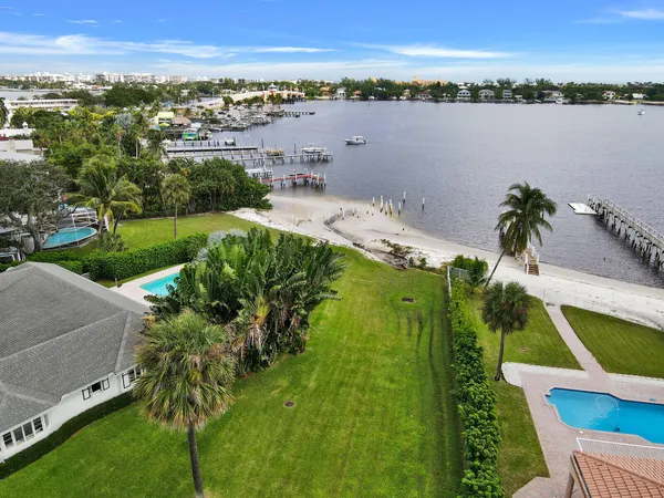 $13,000 | 137 South Oak Street, Lantana, FL 33462
