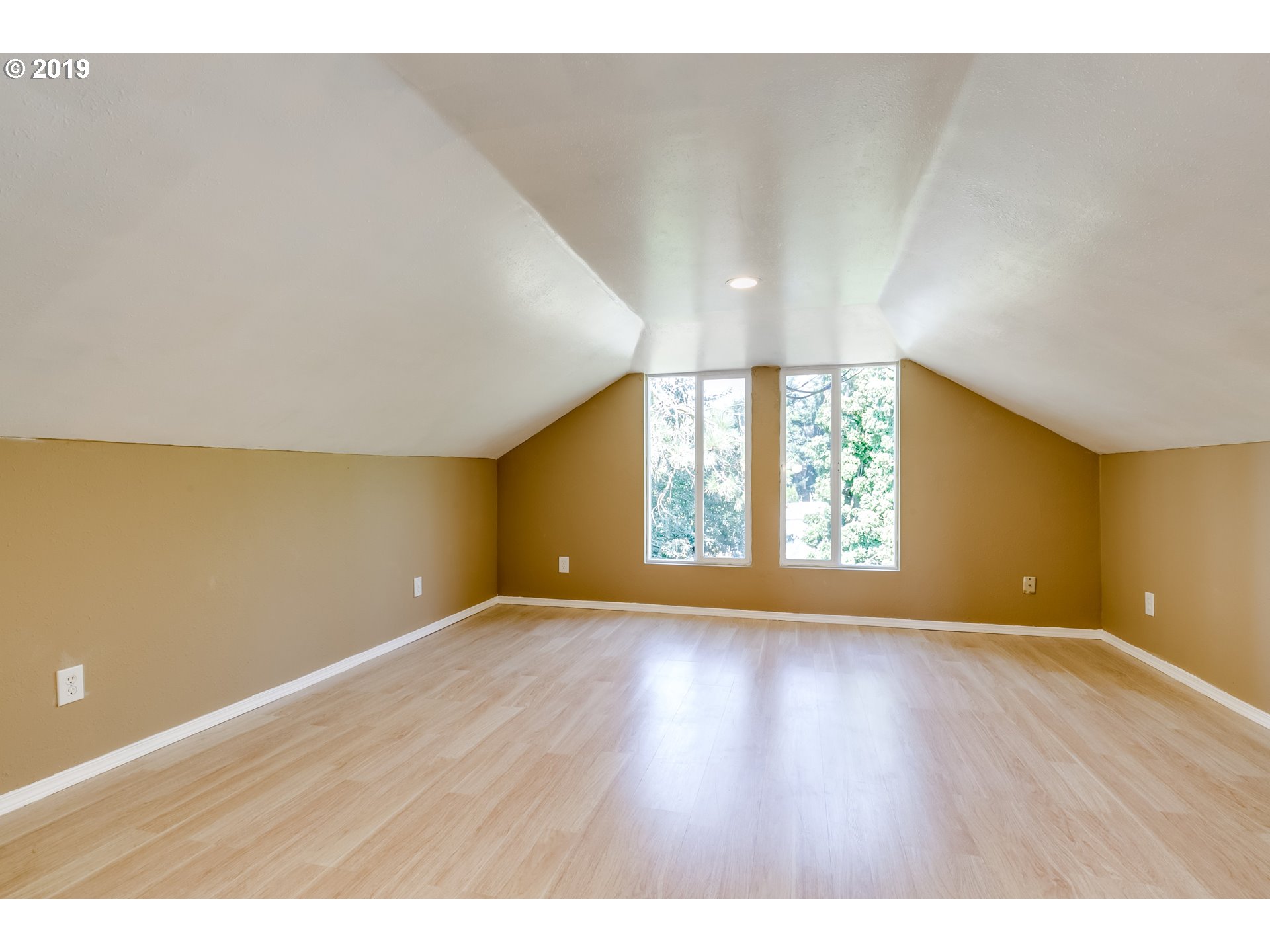 2032 Ohio Street Eugene, OR 97402 - Photo 12 of 20 Gallery Image 12
