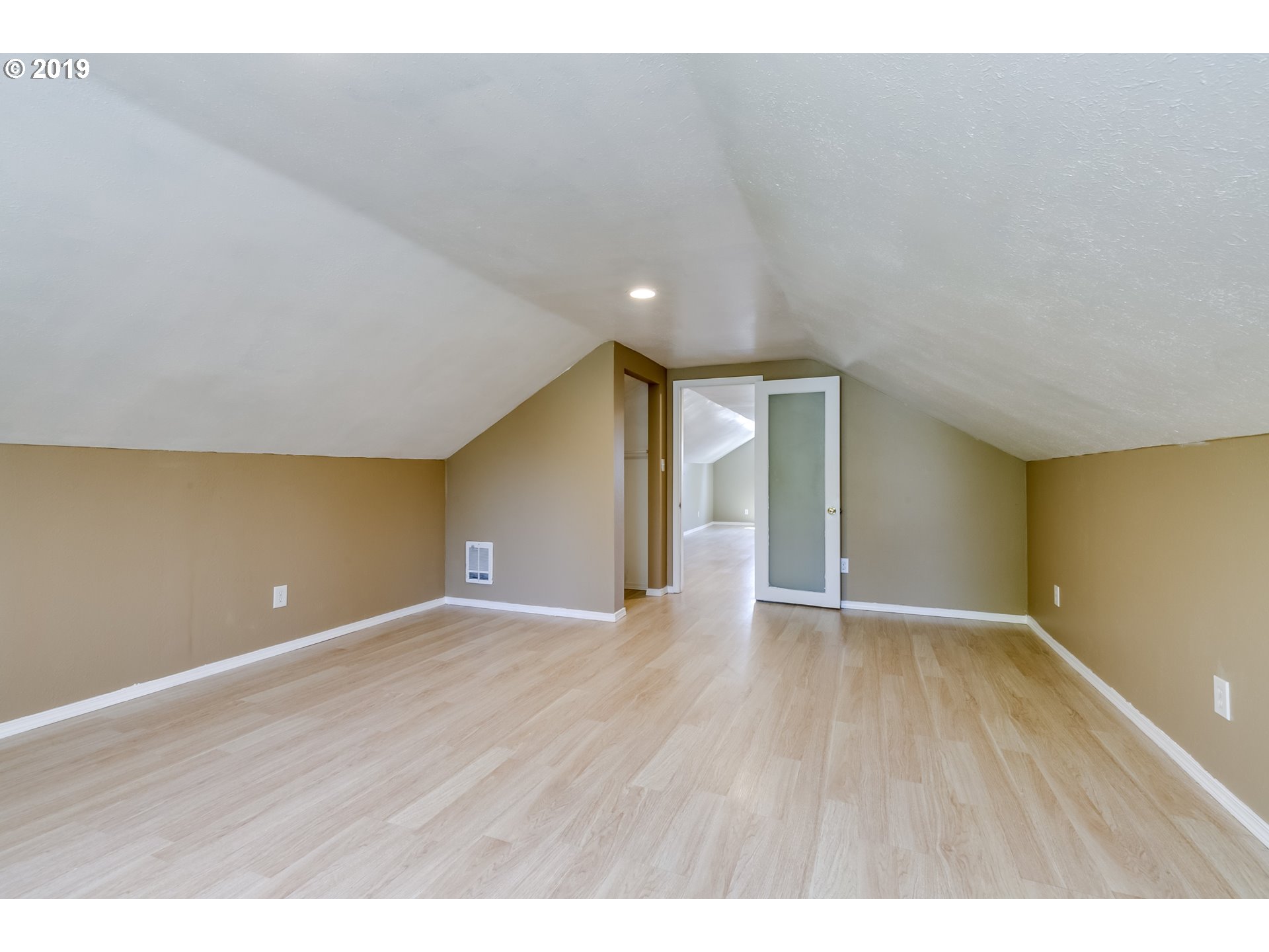2032 Ohio Street Eugene, OR 97402 - Photo 13 of 20 Gallery Image 13