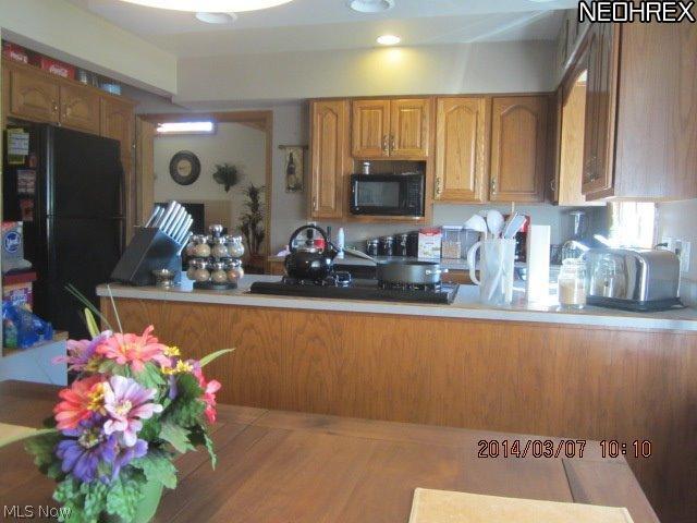 2405 Reeves Road Northeast Warren, OH 44483 - Photo 7 of 21 Gallery Image 7