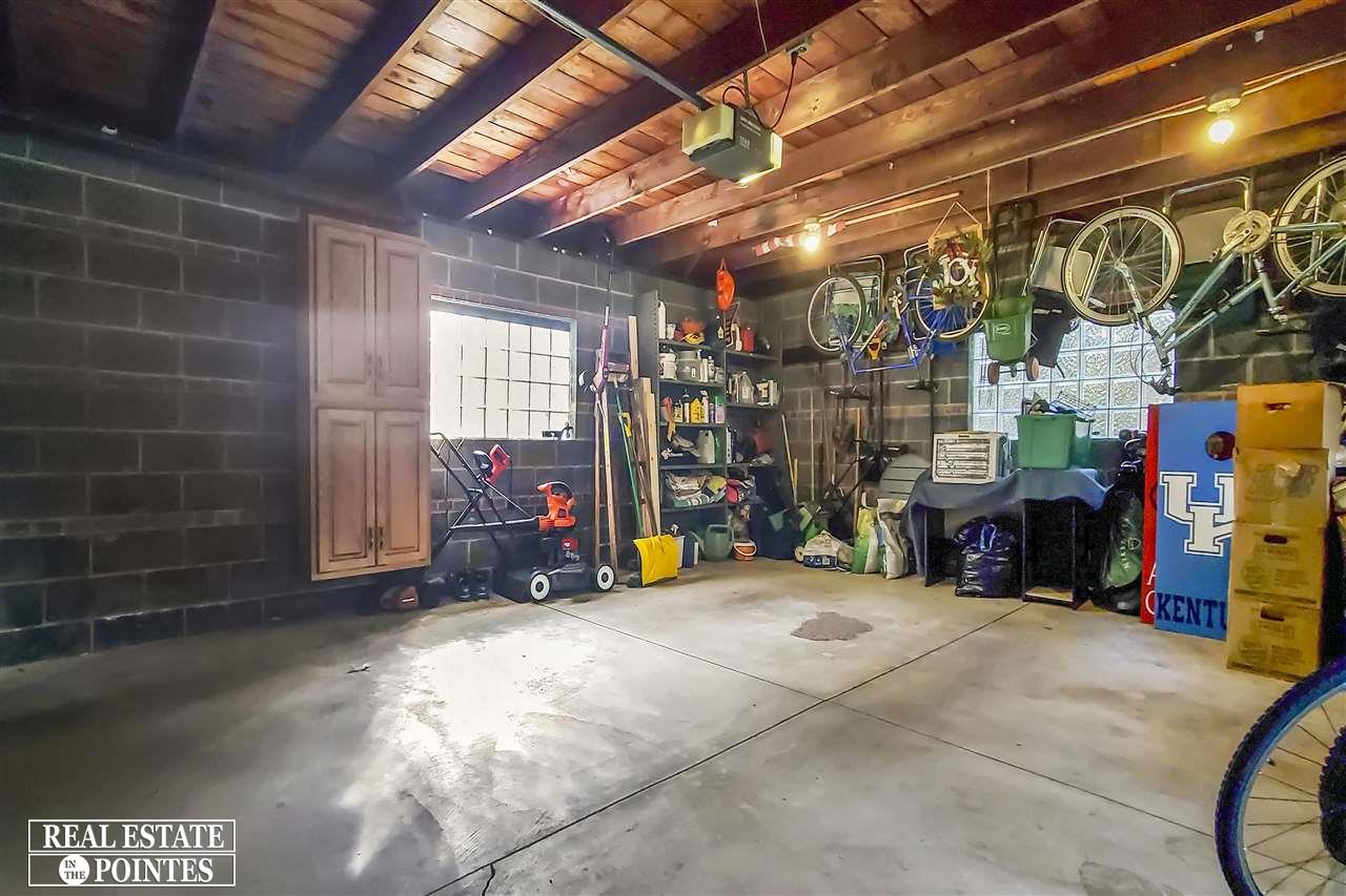 1887 Broadstone Road Grosse Pointe Woods, MI 48236 - Photo 31 of 41