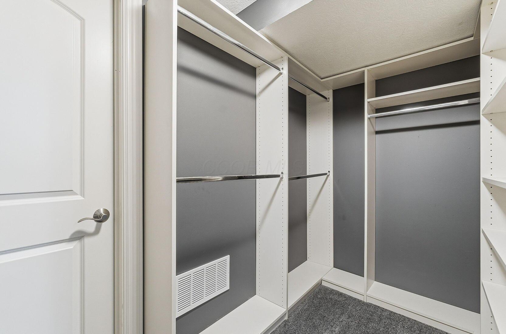 18 Murphys View Powell, OH 43065 - Photo 42 of 51 Bedroom 4 closet