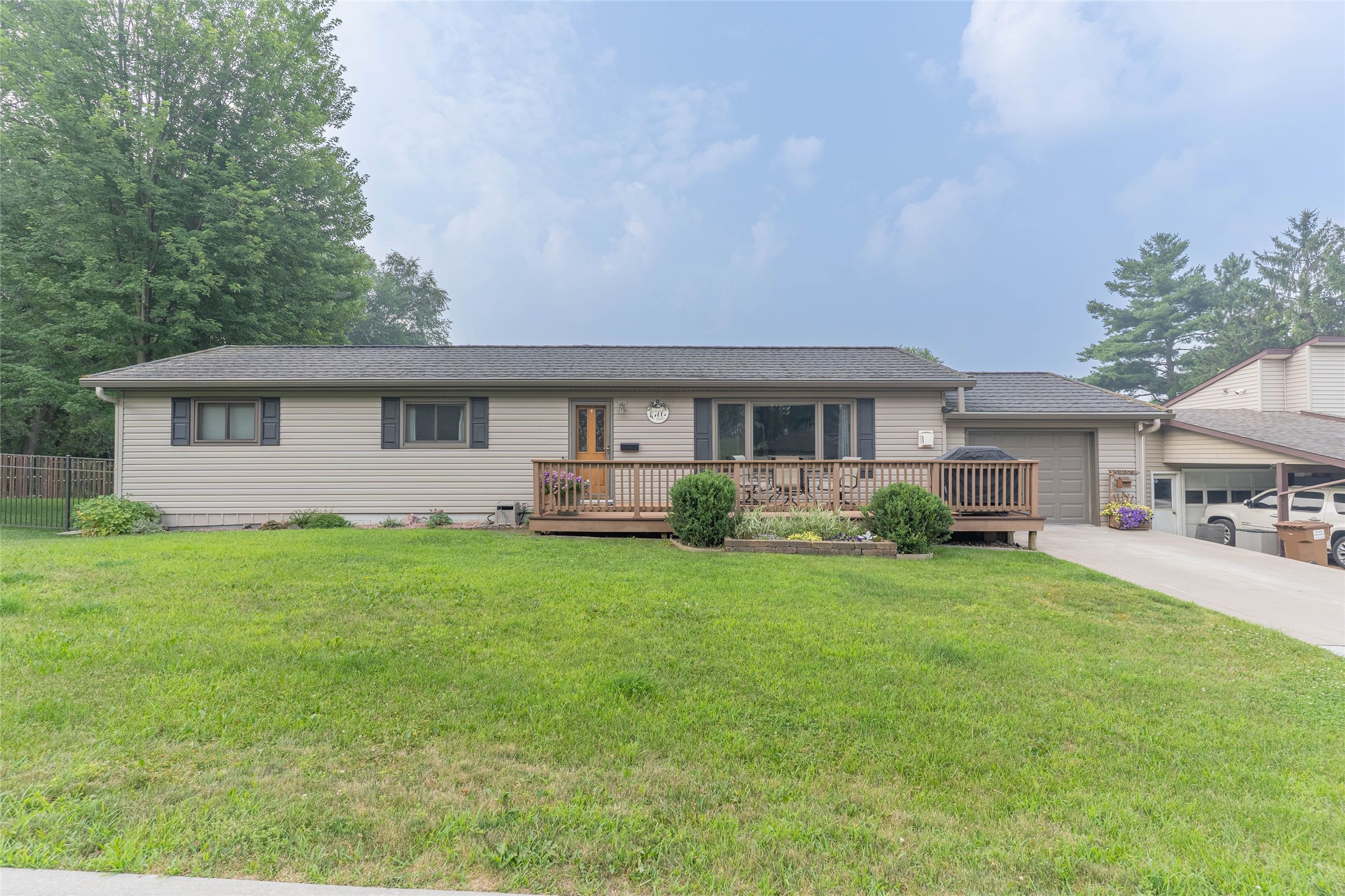 425 Drier Street Durand, WI 54736 - Photo 1 of 38