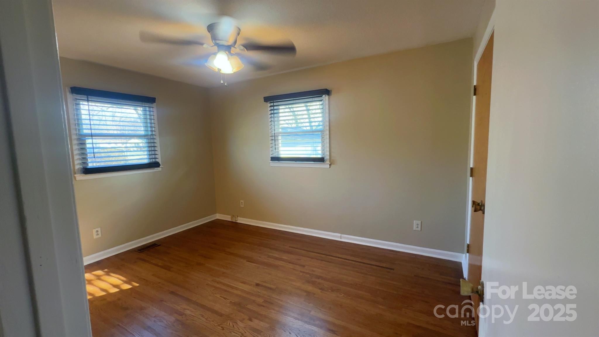 715 Tom Hunter Road Charlotte, NC 28213 - Photo 6 of 9