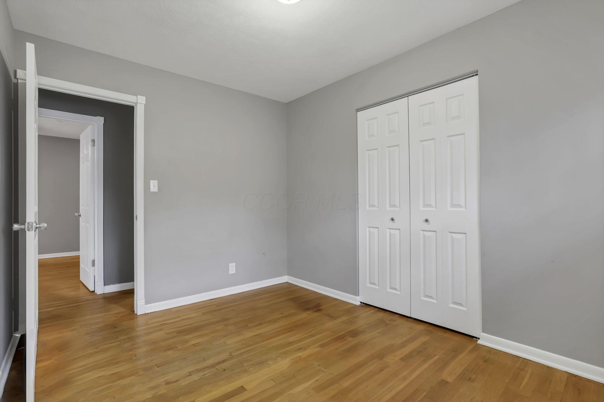 1923 Riverdale Road Columbus, OH 43232 - Photo 14 of 25 Bedroom 1