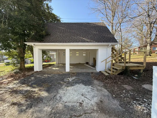 $499,900 | 103 Springer Drive, Lawrenceburg, TN 38464