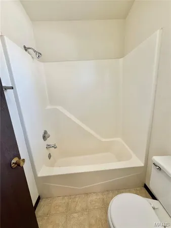 $840 | 141 Ashley Drive, Fairview Heights, IL 62208