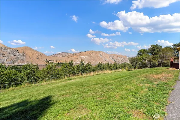 $1,200,000 | 106 Silvest Road, Orondo, WA 98843