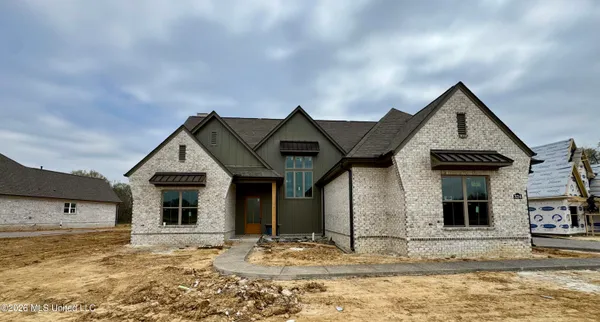 $777,000 | 324 Oakworth Drive, Hernando, MS 38632