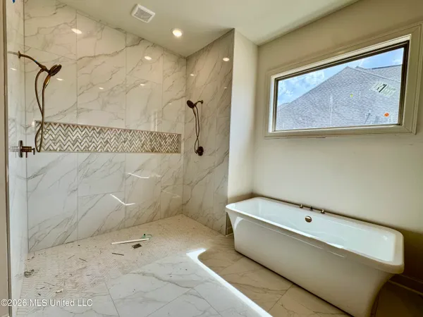 $777,000 | 324 Oakworth Drive, Hernando, MS 38632