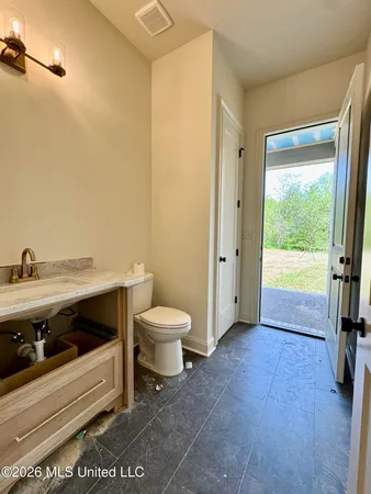 $777,000 | 324 Oakworth Drive, Hernando, MS 38632