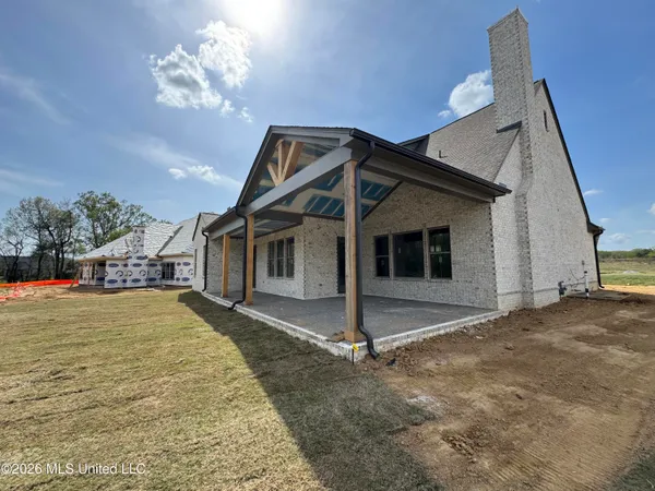 $777,000 | 324 Oakworth Drive, Hernando, MS 38632