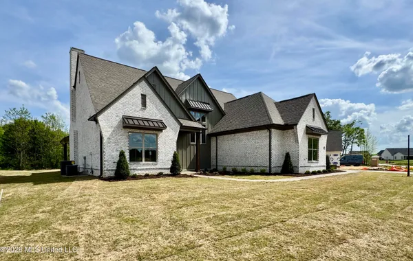 $777,000 | 324 Oakworth Drive, Hernando, MS 38632