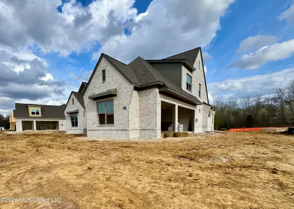 $777,000 | 324 Oakworth Drive, Hernando, MS 38632