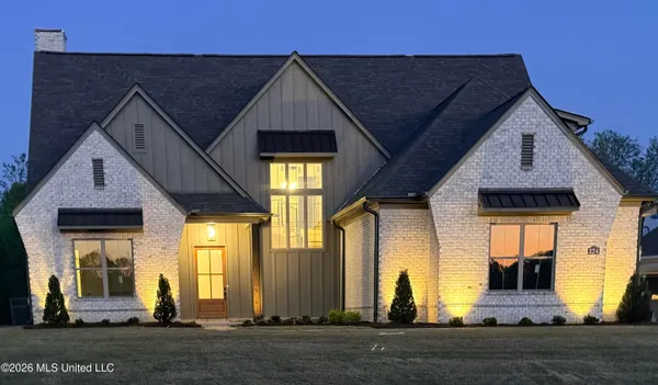 $777,000 | 324 Oakworth Drive, Hernando, MS 38632