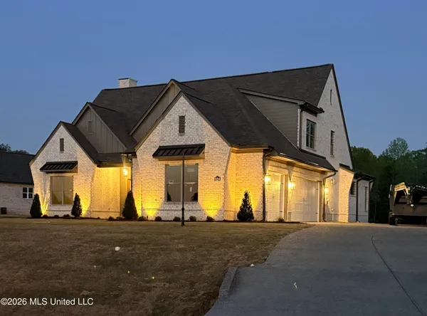 $777,000 | 324 Oakworth Drive, Hernando, MS 38632