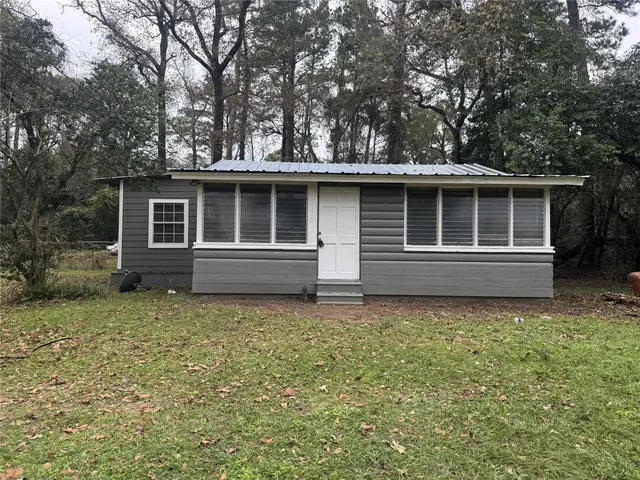 $1,100 | 5907 Cessna Drive, Montgomery, TX 77316