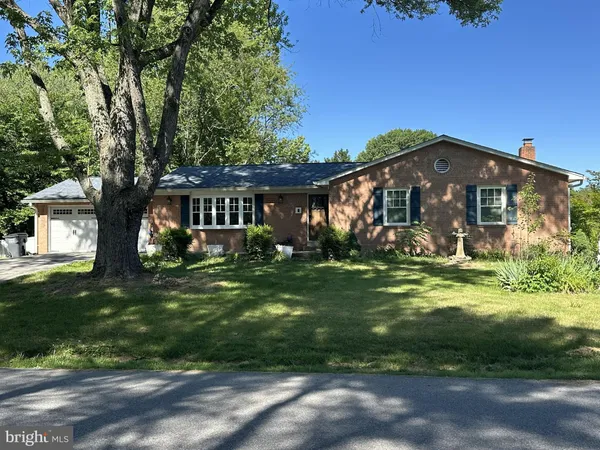 $2,750 | 11809 Rivershore Drive, Dunkirk, MD 20754