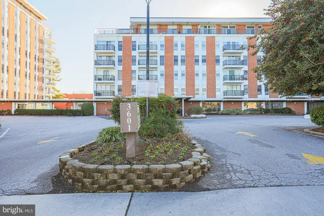 $129,999 | 6606 Park Heights Avenue, Unit 615, Baltimore, MD 21215